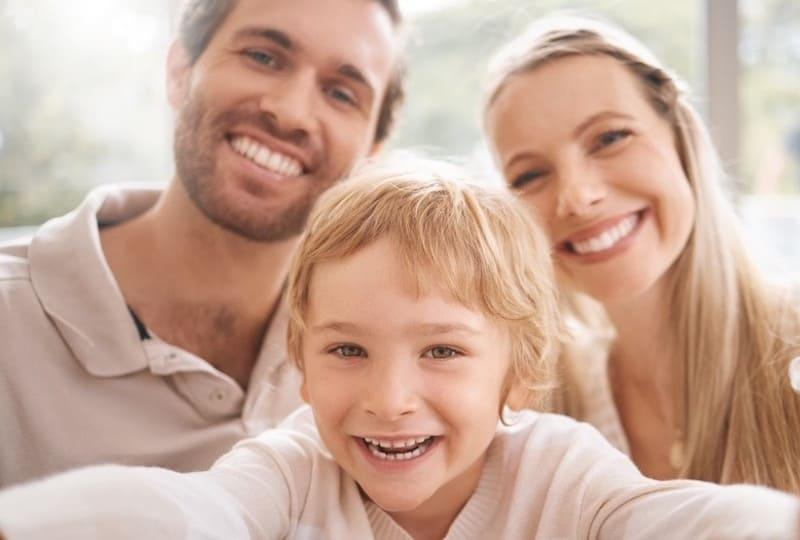 Family visiting Neal Smiles Orthodontics